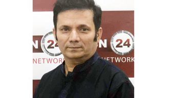 আমেরিকা থেকে দেশে ফিরছেন ফ্যাসিবাদ বিরোধী সাংবাদিক এমদাদ চৌধুরী দীপু