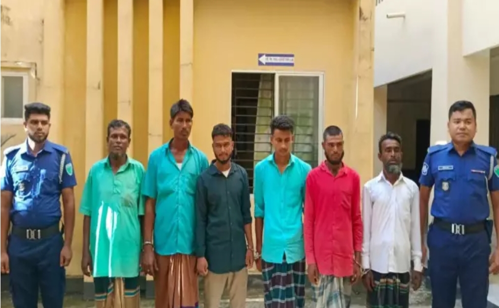 গোয়াইনঘাটে যৌথ বাহিনীর অভিযানে আটক ৬
