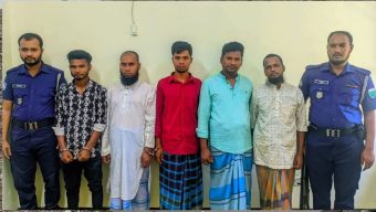 সাদাপাথর লুটের মামলায় ৫ জনকে গ্রেফতার করেছে পুলিশ।