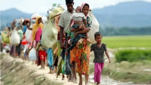 বাংলাদেশে প্রবেশের অপেক্ষায় রাখাইন সীমান্তে আরও ৫০ হাজার রোহিঙ্গা