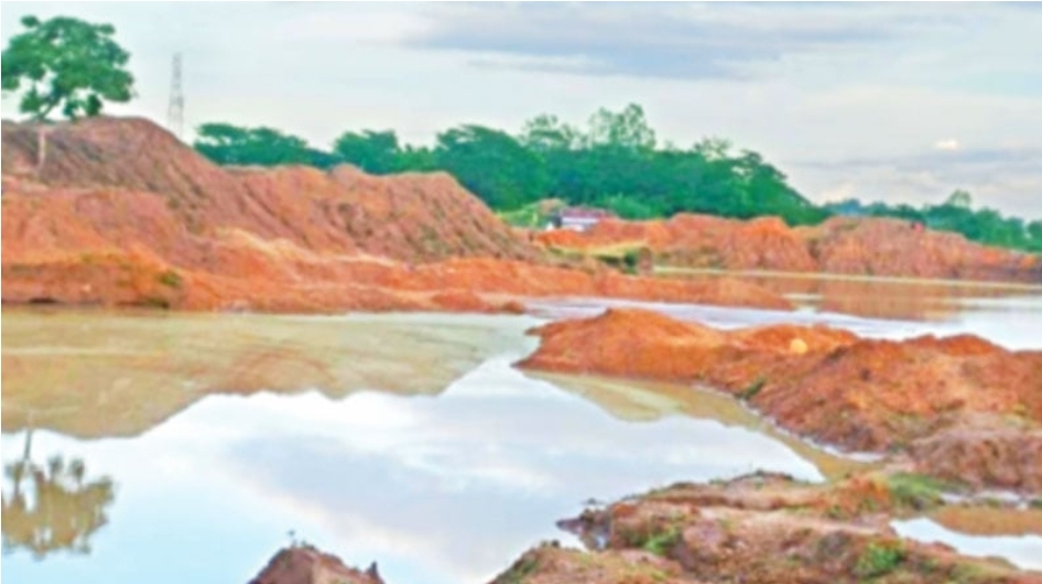 ভোলাগঞ্জে সাদাপাথর লুট: পাঁচ বাক্যের এজাহার, আসামি দুই হাজার, সাক্ষী গণমাধ্যম