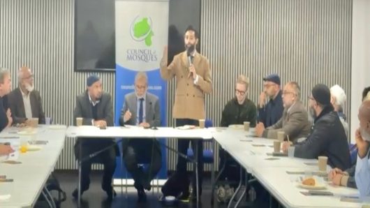 হোয়াইটচ্যাপেলে ফার-রাইট কার্যক্রমের প্রতিক্রিয়ায় বৈঠক অনুষ্ঠিত