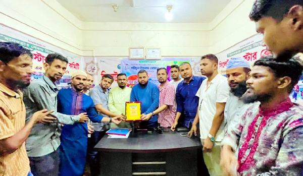 সিলেট ইয়াং স্টার কেন্দ্রীয় কমিটির অর্থ সম্পাদক শহীদুল ইসলাম নোমানকে সংবর্ধনা প্রদান