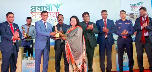 কমিউনিটি লিডার হিসেবে জাহাঙ্গীর হক রাজ সিলেটে পেলেন রাষ্ট্রীয় সম্মাননা