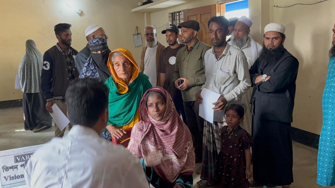 বিয়ানীবাজারে ভিশন কেয়ার ফাউন্ডেশন ইউকের ফ্রি চক্ষু শিবির অনুষ্ঠিত