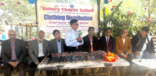 চা শ্রমিকদের মাঝে রোটারী ক্লাব অব সিলেটের বস্ত্র বিতরণ