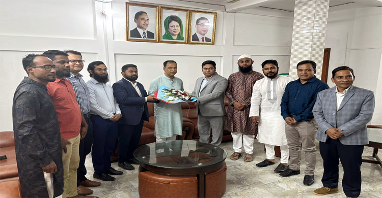 নবনির্বাচিত এমপি কয়ছর এম আহমদকে জগন্নাথপুর উপজেলা প্রশাসনের ফুলেল শুভেচ্ছা