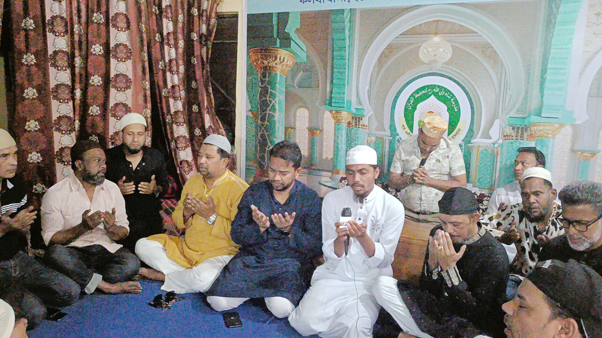 মোস্তাকুর রহমান রুমনসহ অসুস্থ্য নেতাকর্মীদের জন্য জাতীয়তাবাদী পরিবারের দোয়া মাহফিল অনুষ্ঠিত