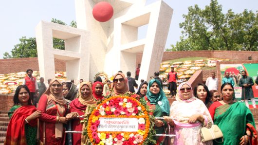 মহান স্বাধীনতা দিবসে সিলেট উইমেন চেম্বার অব কমার্স এন্ড ইন্ডাস্ট্রির পুষ্পস্তবক অর্পণ