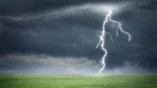 কোম্পানীগঞ্জে ধলাই নদীতে মাছ ধরতে গিয়ে বজ্রপাতে জেলের মৃত্যু