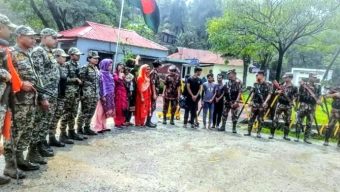 সিলেট সীমান্ত থেকে যে কারণে নারী ও শিশুসহ ৯ জন আ ট ক